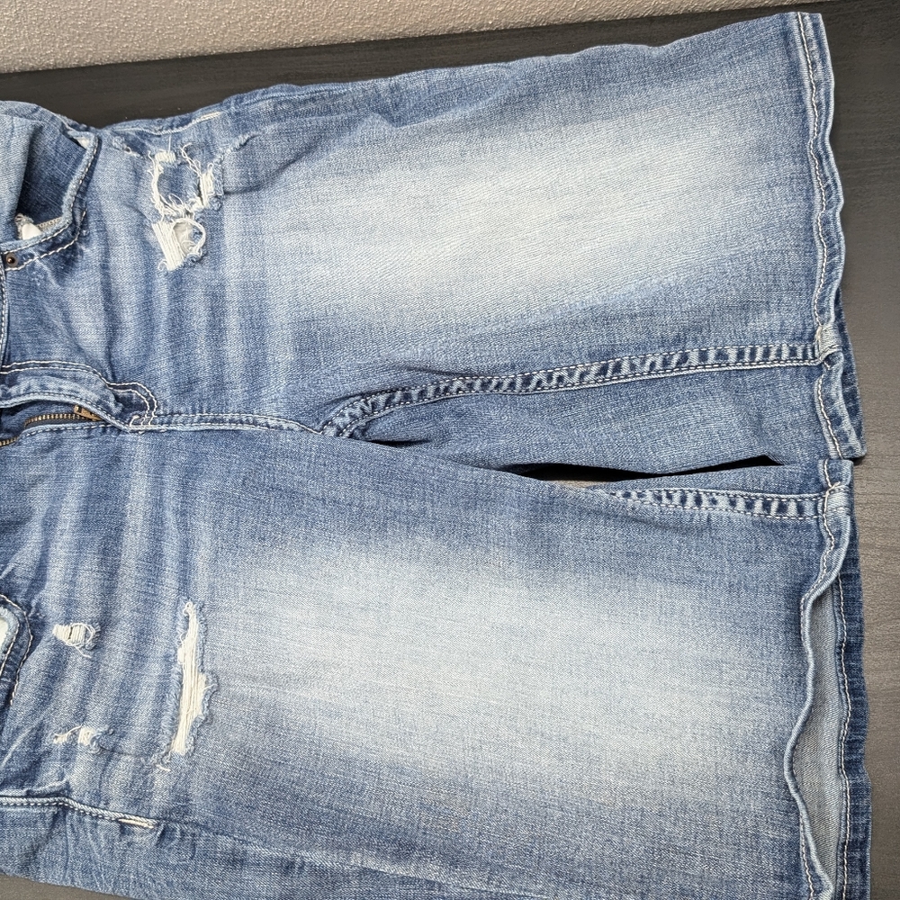 BKE Denim Womens Jean Shorts Payton Light Blue Size 30 Distressed